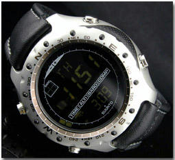 スント SUUNTO X-Lander エックスランダー 腕時計 SS012197310